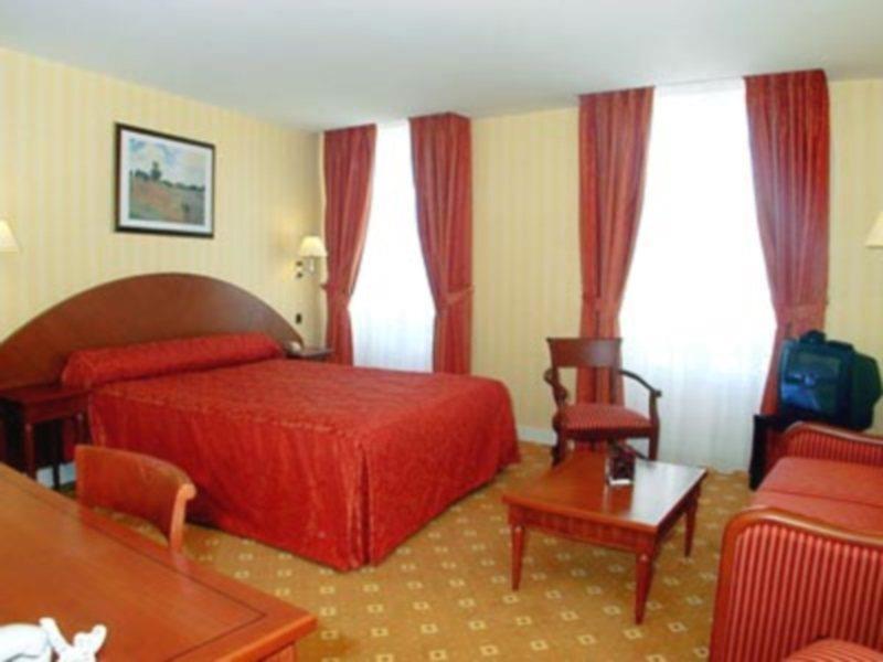 Hotel Imperial Paris Room photo